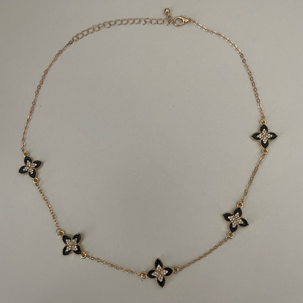 Elegant Costume Jewelry Gold and Black Floral Necklace. New, never worn!